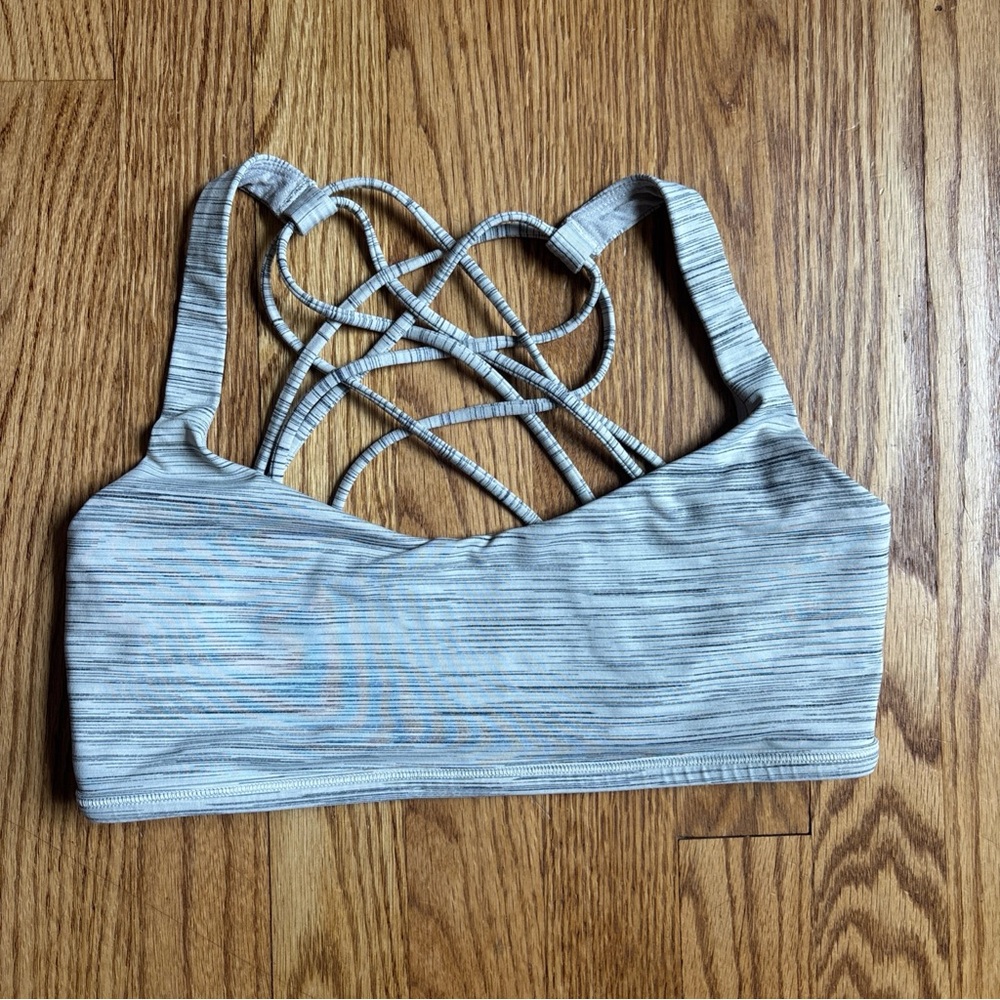 Lululemon Sports Bra Womens 8 Gray Free To Be Wild Strappy Back Running Yoga